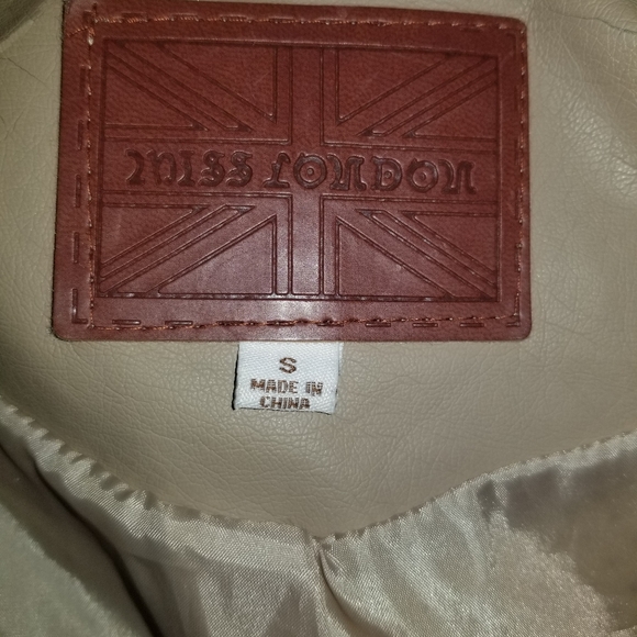 Women's Tan Color Faux Leather Jacket - Picture 13 of 13